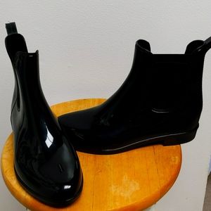 Black Vinyl Ankle Rain Boots, Size 9
